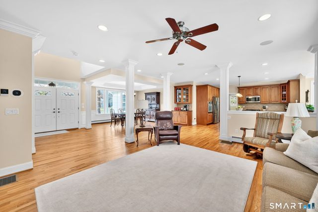 36 Ellridge Place, Ellington, CT 06029