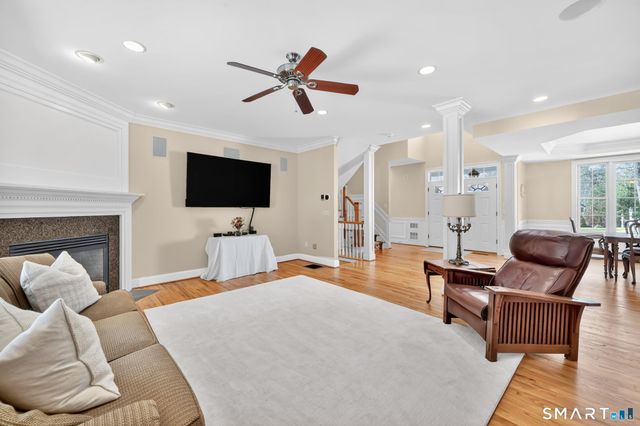 36 Ellridge Place, Ellington, CT 06029