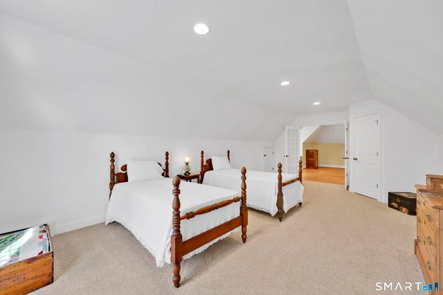 36 Ellridge Place, Ellington, CT 06029