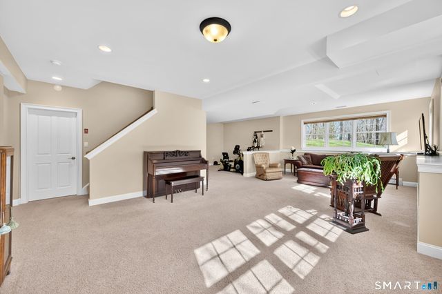 36 Ellridge Place, Ellington, CT 06029