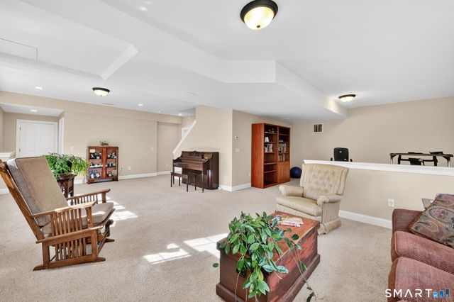 36 Ellridge Place, Ellington, CT 06029