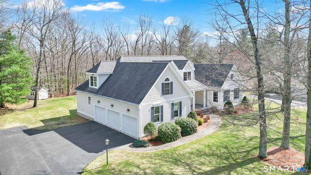 36 Ellridge Place, Ellington, CT 06029