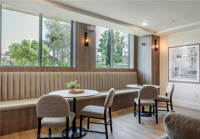 1303 S Orange Grove Avenue 601, Los Angeles, CA 90019