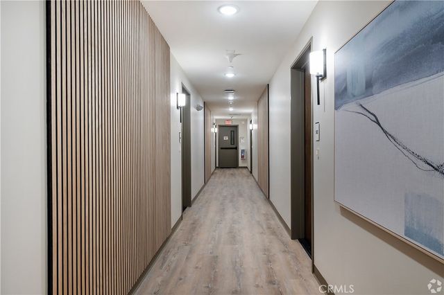 1303 S Orange Grove Avenue 601, Los Angeles, CA 90019