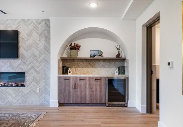 1303 S Orange Grove Avenue 601, Los Angeles, CA 90019