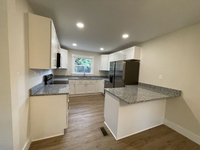 1510 Diana St, Murfreesboro, TN 37130