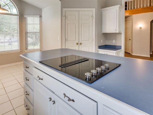 969 Pinebrooke Court, Norman, OK 73072