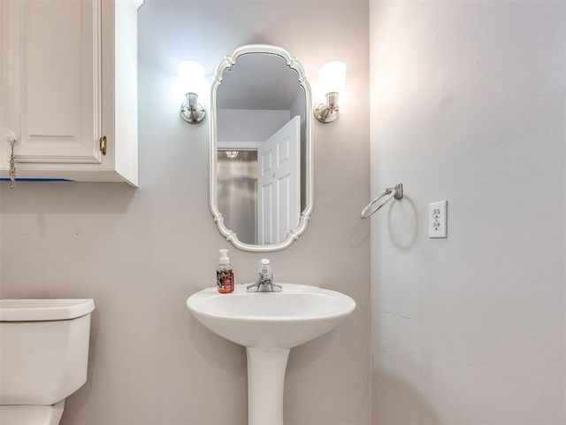 969 Pinebrooke Court, Norman, OK 73072