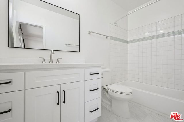 1133 22nd Street 9, Santa Monica, CA 90403