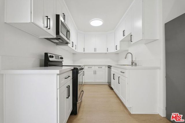 1133 22nd Street 9, Santa Monica, CA 90403