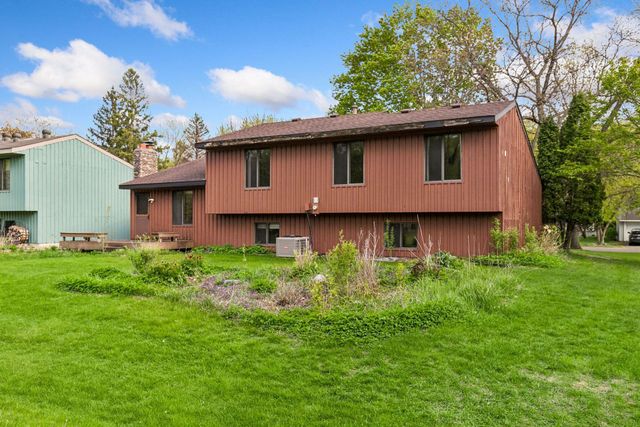 11788 Red Fox Drive, Maple Grove, MN 55369