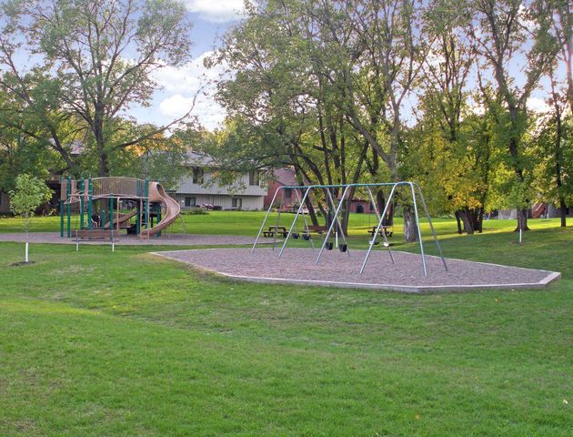 11788 Red Fox Drive, Maple Grove, MN 55369