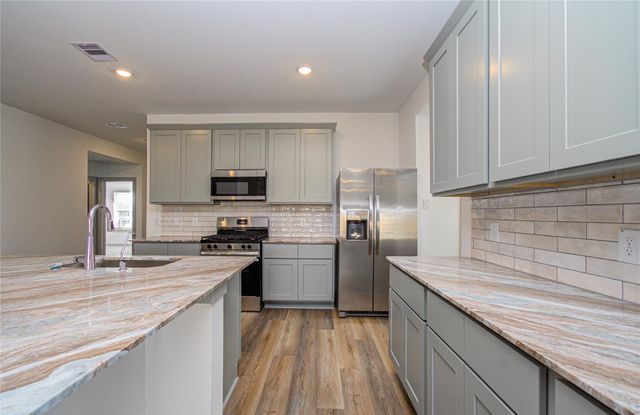 13922 Bay Crest, Texas City, TX 77539