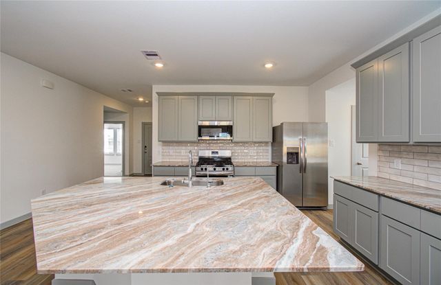 13922 Bay Crest, Texas City, TX 77539