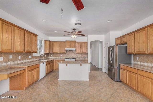 2112 E YELLOWSTONE Place, Chandler, AZ 85249