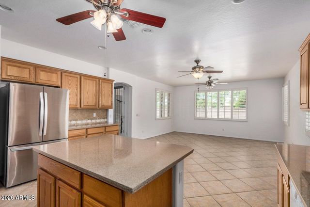 2112 E YELLOWSTONE Place, Chandler, AZ 85249