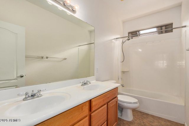 2112 E YELLOWSTONE Place, Chandler, AZ 85249