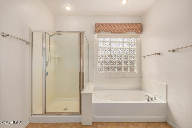 2112 E YELLOWSTONE Place, Chandler, AZ 85249