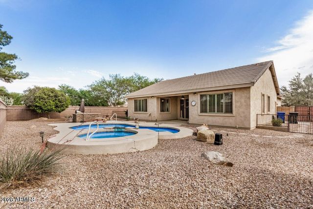 2112 E YELLOWSTONE Place, Chandler, AZ 85249