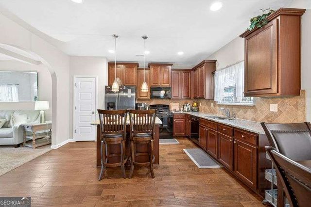 511 Starmist Court, Loganville, GA 30052