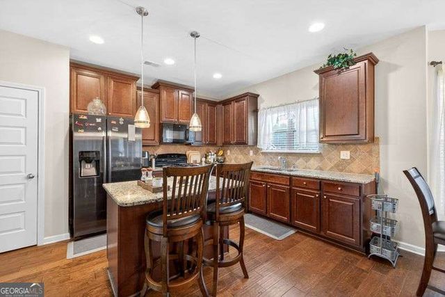 511 Starmist Court, Loganville, GA 30052