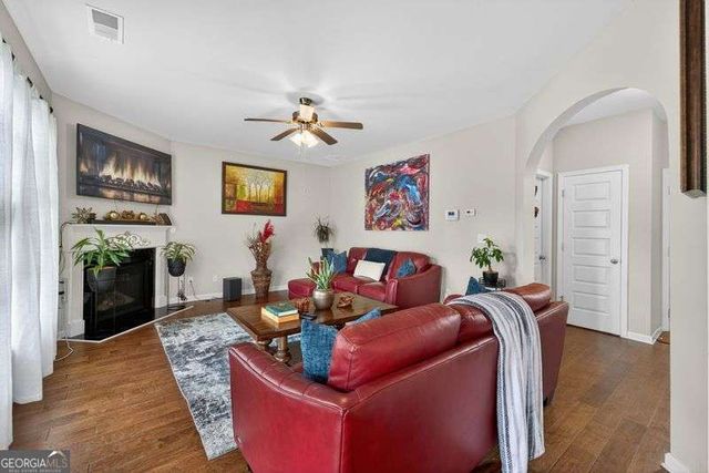 511 Starmist Court, Loganville, GA 30052