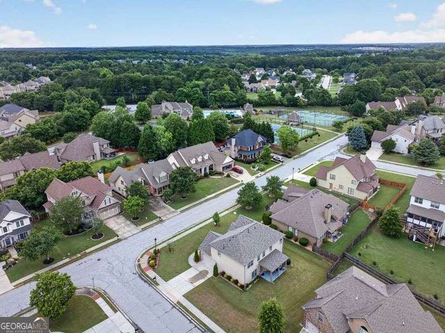 511 Starmist Court, Loganville, GA 30052