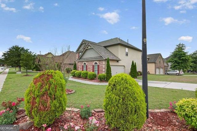 511 Starmist Court, Loganville, GA 30052