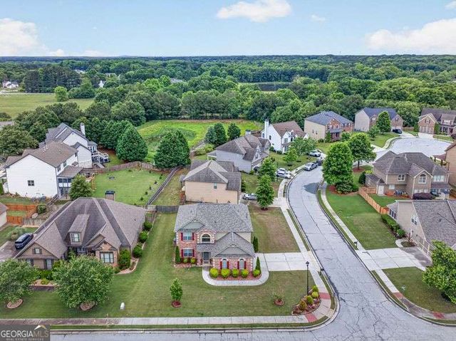 511 Starmist Court, Loganville, GA 30052