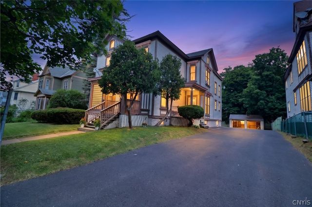 19 Jewett Place, Utica, NY 13501