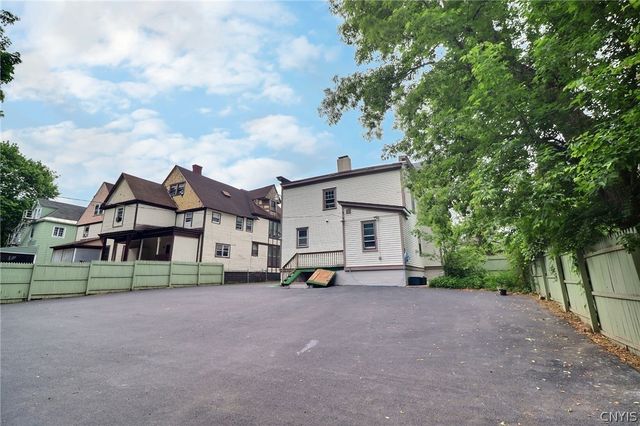 19 Jewett Place, Utica, NY 13501