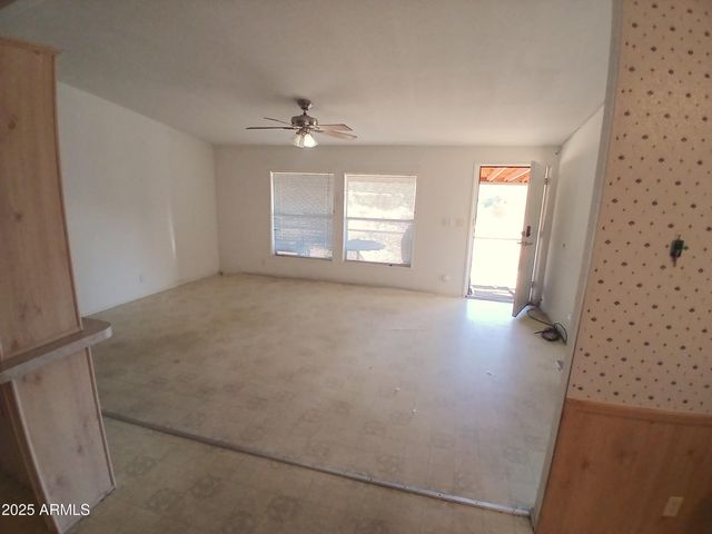 1906 E Calvary Road, New River, AZ 85087