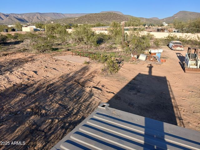 1906 E Calvary Road, New River, AZ 85087