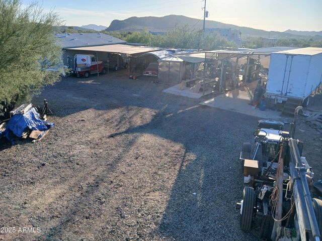 1906 E Calvary Road, New River, AZ 85087