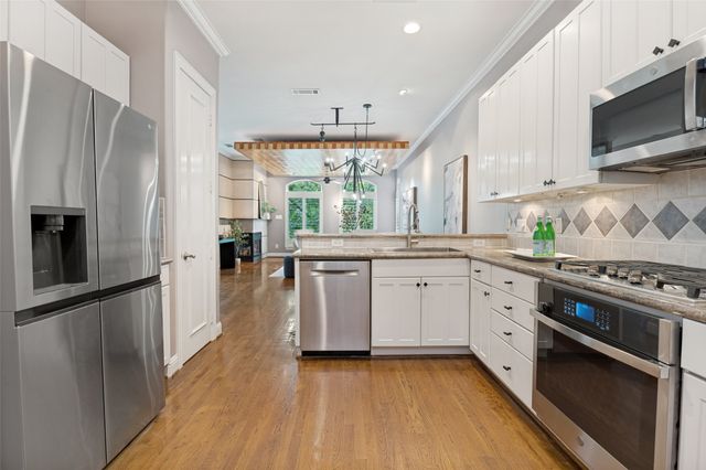 3513 Bryan Street, Dallas, TX 75204