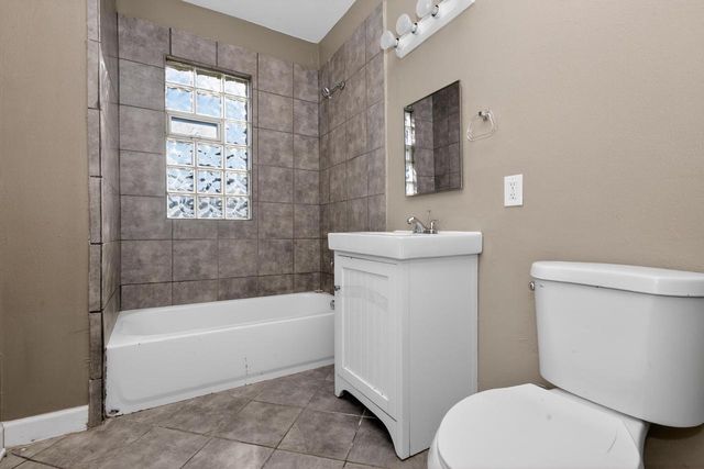 2952 Buffum STREET, Milwaukee, WI 53212
