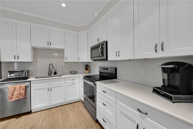 1930 Juniper Terrace, Vero Beach, FL 32962