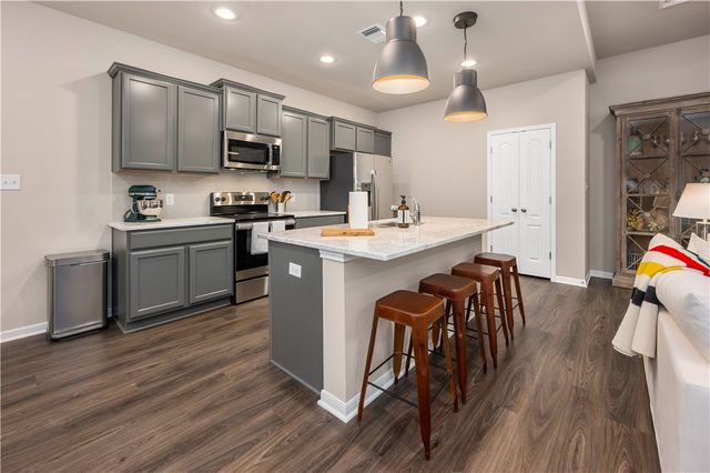 6305 Raleigh Drive, College Station, TX 77845