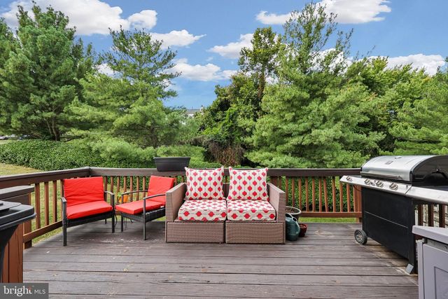 1758 GROVER GLEN, Woodbridge, VA 22192
