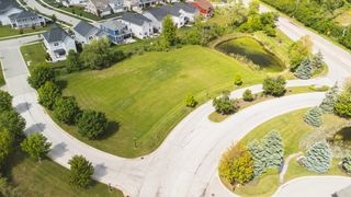 11 Executive Drive, Hawthorn Woods, IL 60047