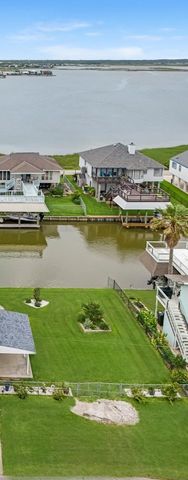 6 North Flamingo, La Marque, TX 77568