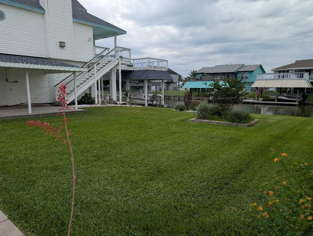 6 North Flamingo, La Marque, TX 77568