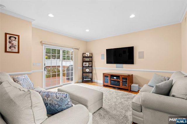 160 Lozier Terrace, River Edge, NJ 07661