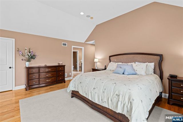 160 Lozier Terrace, River Edge, NJ 07661
