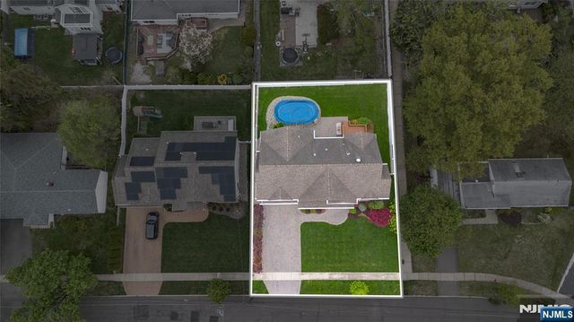 160 Lozier Terrace, River Edge, NJ 07661