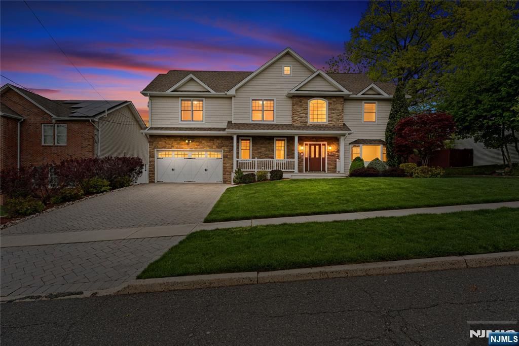 160 Lozier Terrace, River Edge, NJ 07661