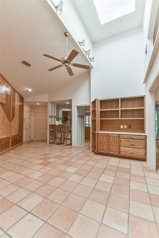 1 Cadena Court, Galveston, TX 77554