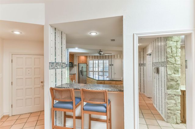 1 Cadena Court, Galveston, TX 77554