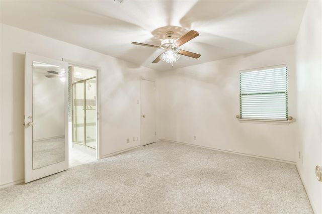 1 Cadena Court, Galveston, TX 77554
