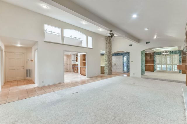 1 Cadena Court, Galveston, TX 77554